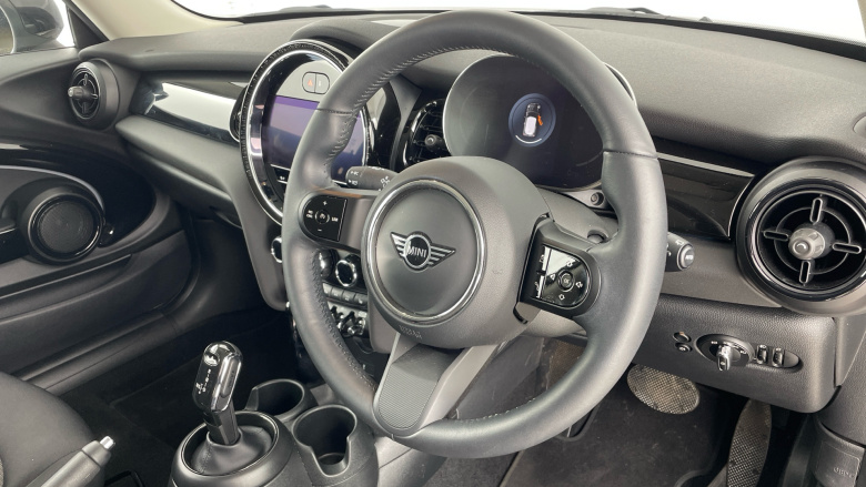 MINI Hatchback 1.5 Cooper Classic 3dr Auto Petrol Hatchback